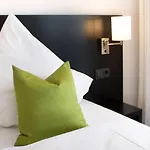 Sld By Wmm Hotel