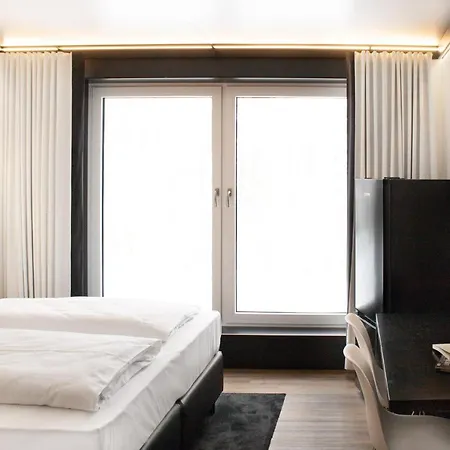 Sld By Wmm Hotel