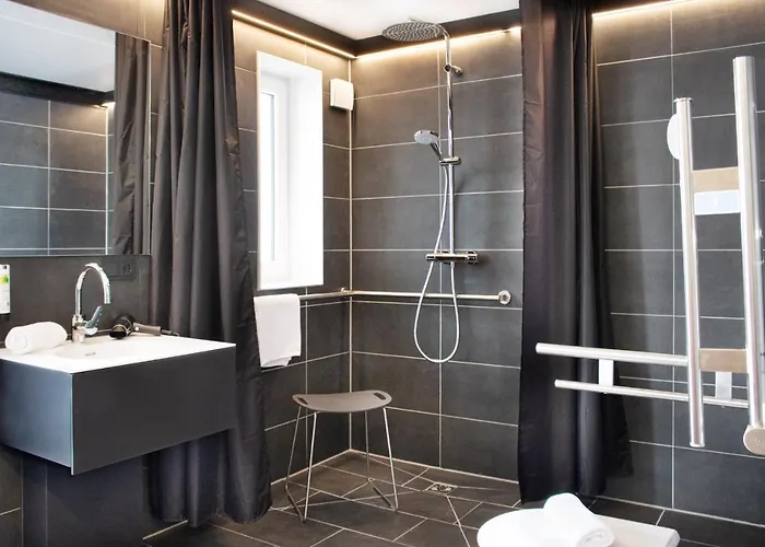 Hotel Sld By Wmm *