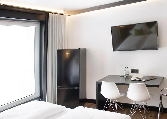 Sld By Wmm Schnelldorf